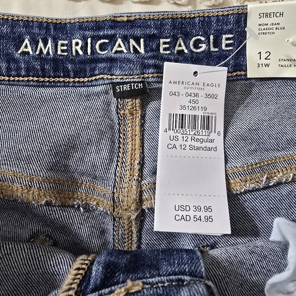 ✨SOLD✨Size 12 American Eagle Classic Blue Mom Jeans - Picture 3 of 16